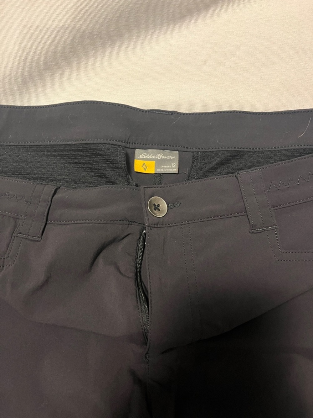 Eddie Bauer Black Women's Bermuda Shorts - Picture 2 of 5